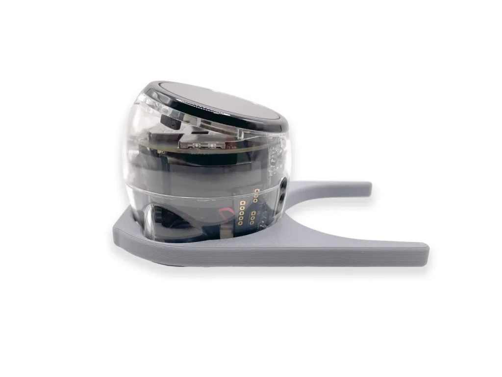 Ari Armen, 3D-geprint accessoire voor Ozobot (foto 1)