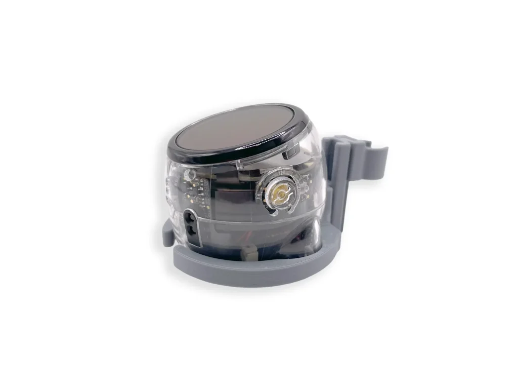 Ari Penhouder, 3D-geprint accessoire voor Ozobot (foto 2)